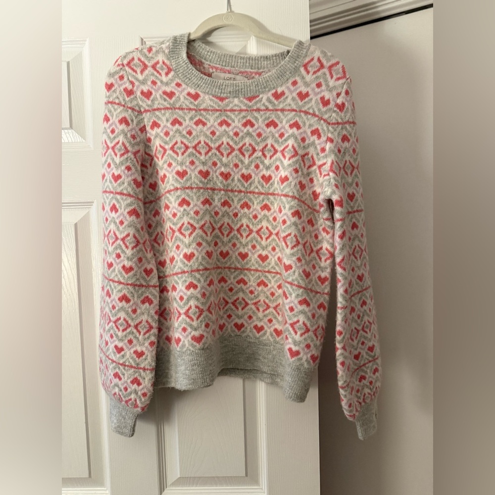 Cozy Gray and Pink Patterned heart Sweater